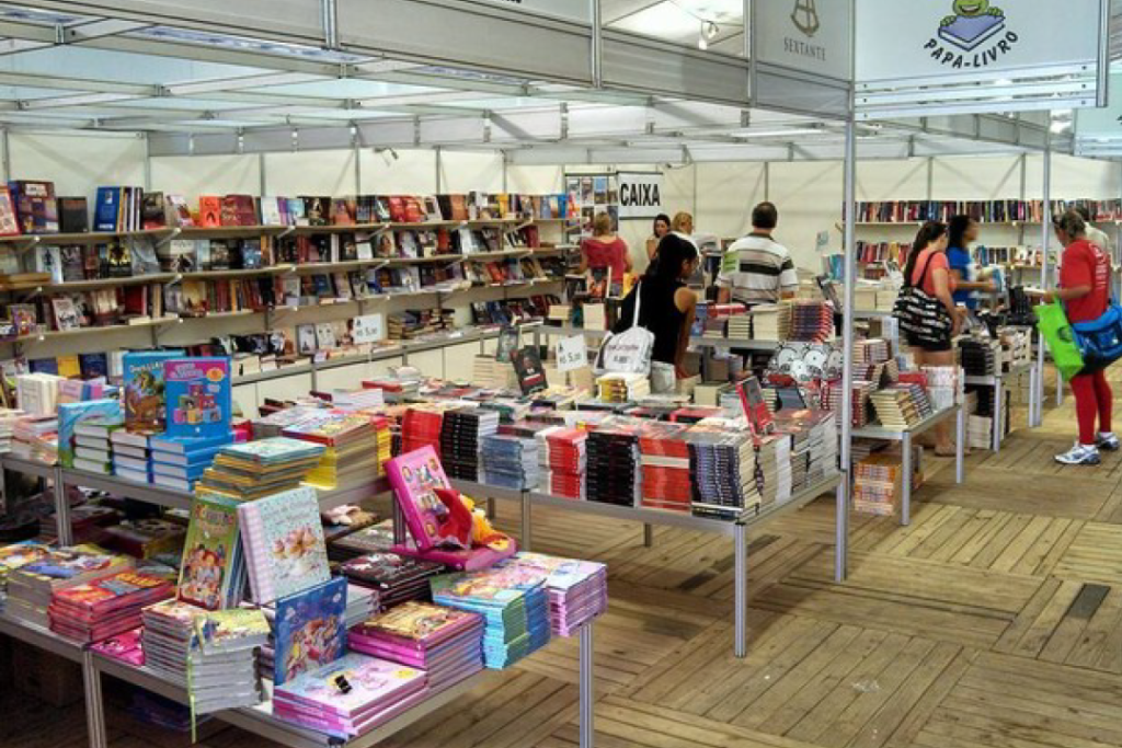 Feira do Livro de Florianópolis no Largo da Alfândega