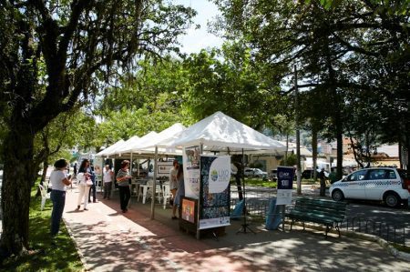 acif-feira-de-reciclagem-uma-acao-social-da-regional-centro-02-450x300